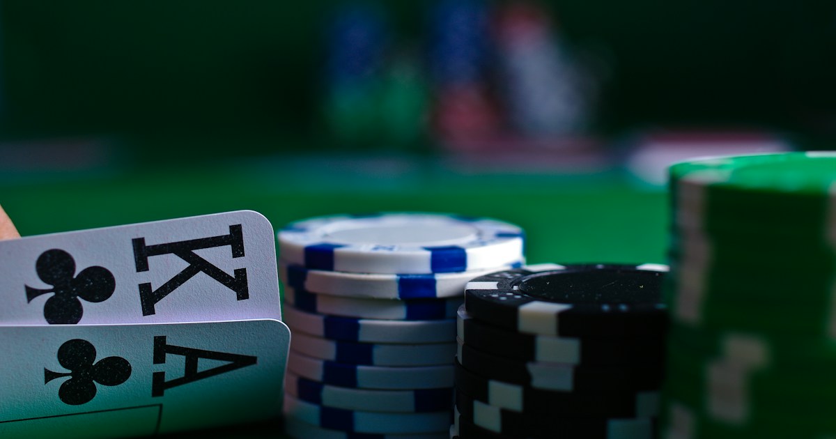 Meja permainan kasino sebagai ilustrasi bisnis dan ekonomi industri gambling